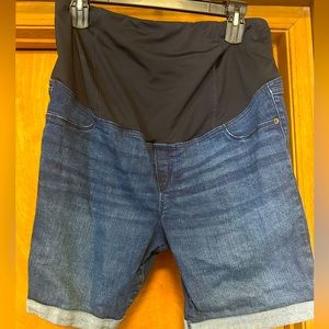 Isabel Maternity Bermuda shorts size 18